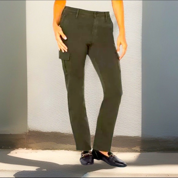 Well Worn Women's High Rise Cargo Jeans Olive Green Sz 12 Waist 32 Long $65 NWT - Picture 1 of 11